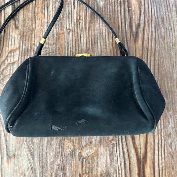 Classic 90's Black Velvet Vintage Shoulder Bag With Gold Accent Snap Closure - Picture 6 of 7
